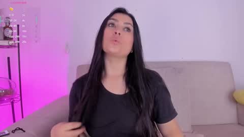 Bianca Torres online show from 29, 10, 2025