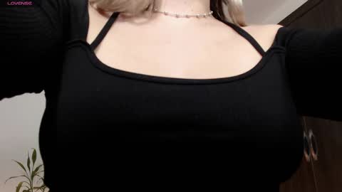 MissBlair online show from 13, 2, 2025