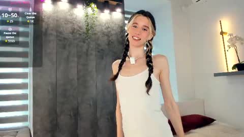 Snapshot of misschaotic_ chatting on 3, 8, 2026 Shelley online show from 3, 8, 2026