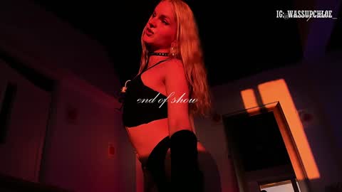 Chloe freelance model Please your thumbs up are important  online show from 5, 1, 2025