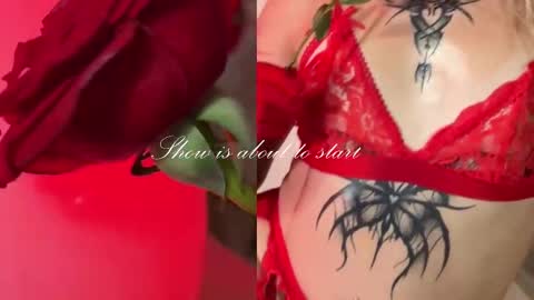 Chloe freelance model Please your thumbs up are important  online show from 20, 2, 2025