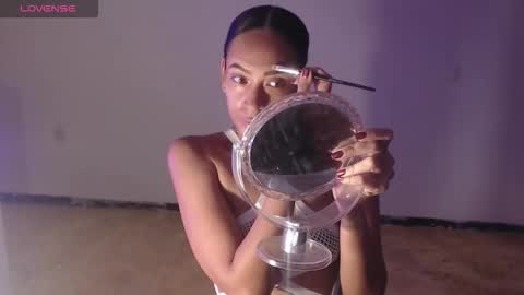 Snapshot of misscruzxz chatting on 16, 10, 2025 Donna di Diamanti online show from 16, 10, 2025