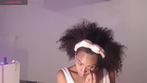 Snapshot of misscruzxz chatting on 1, 11, 2025 Donna di Diamanti online show from 1, 11, 2025