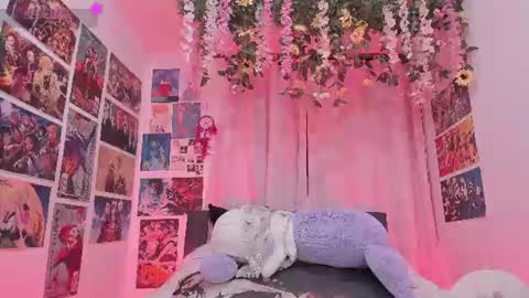 Snapshot of misscurvytop chatting on 24, 6, 2026 Vane online show from 24, 6, 2026