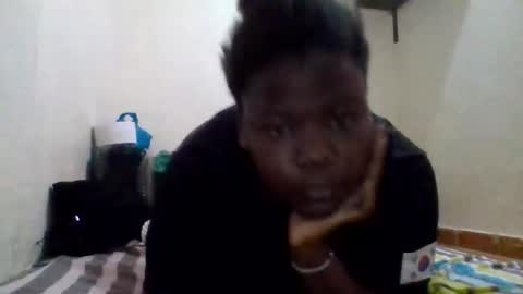 Snapshot of misscuteberry chatting on 13, 10, 2025 VAL online show from 13, 10, 2025