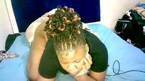 Snapshot of misscuteberry chatting on 14, 12, 2025 VAL online show from 14, 12, 2025