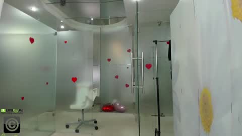 Miss Domina online show from 4, 6, 2026