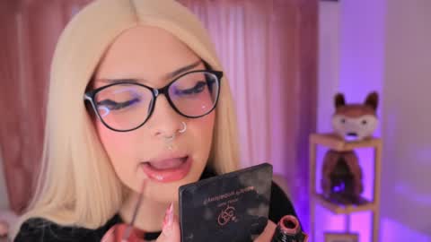 Snapshot of misselektra__ chatting on 4, 10, 2025 ELEKTRA online show from 4, 10, 2025