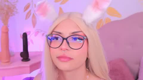 Snapshot of misselektra__ chatting on 15, 10, 2025 ELEKTRA online show from 15, 10, 2025