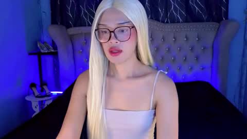 Snapshot of missionary_addiction_cumshot chatting on 2, 3, 2026 im your queen steffie online show from 2, 3, 2026