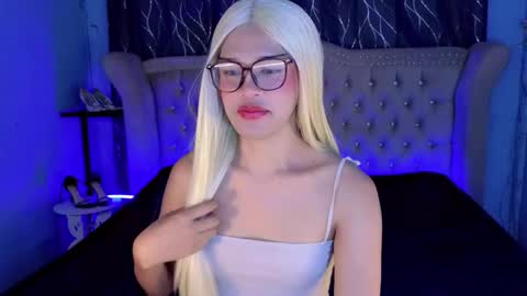 Snapshot of missionary_addiction_cumshot chatting on 2, 3, 2026 im your queen steffie online show from 2, 3, 2026