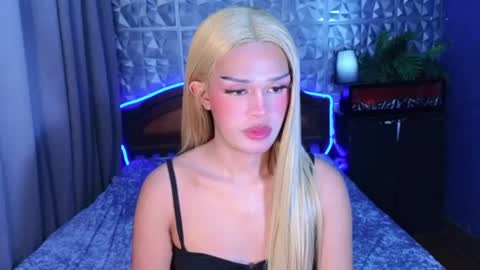 im your queen steffie online show from 11, 6, 2026