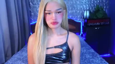 im your queen steffie online show from 13, 6, 2026