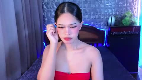 im your queen steffie online show from 2, 7, 2026