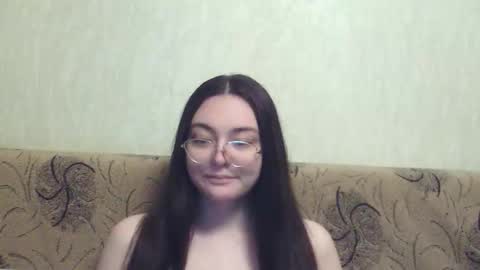 missis mona online show from 2, 4, 2026