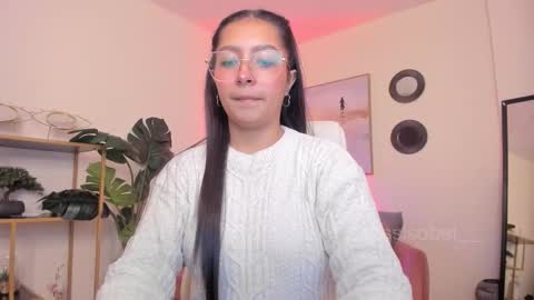 Isabel Mendez online show from 23, 10, 2025