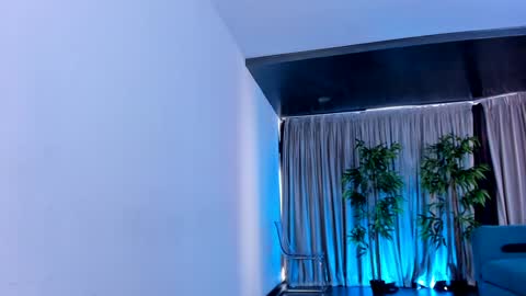 misskiarra online show from 26, 1, 2025