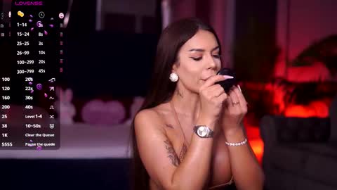 misskiarra online show from 9, 10, 2025