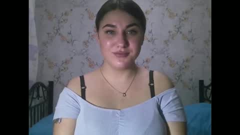 Snapshot of misskiss878 chatting on 14, 4, 2026 Lisa online show from 14, 4, 2026
