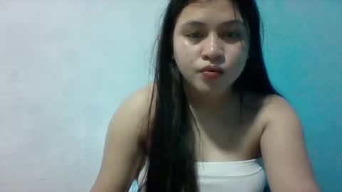 Snapshot of misskitty2xxx chatting on 4, 3, 2025 Merry online show from 4, 3, 2025