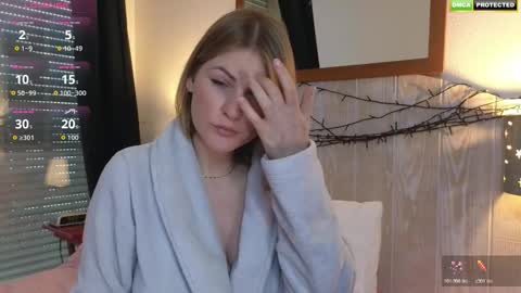 Misslucci online show from 19, 12, 2025