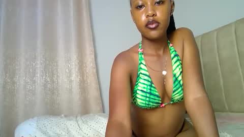 Snapshot of misslunah1 chatting on 13, 3, 2026 lunah online show from 13, 3, 2026