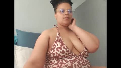 Snapshot of misslustxxx chatting on 1, 2, 2026 misslustxxx online show from 1, 2, 2026