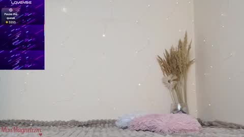  Vi  online show from 29, 10, 2025