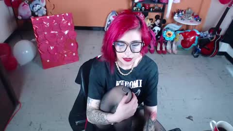 Miss Mia online show from 27, 2, 2025