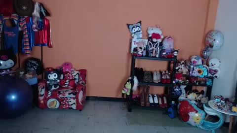 Miss Mia online show from 21, 11, 2025