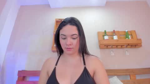 Mia  online show from 10, 1, 2026