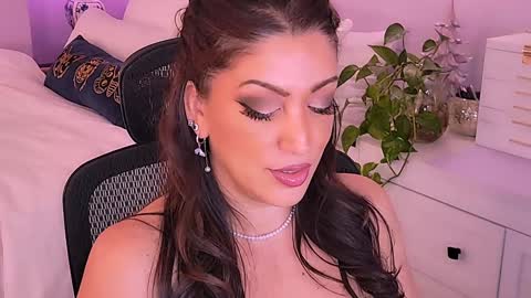 Mina online show from 19, 3, 2026