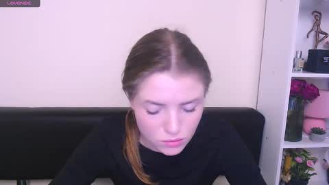 Olivia online show from 14, 2, 2025