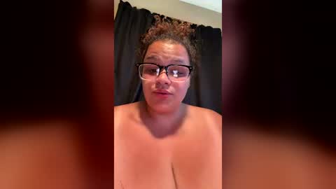 Snapshot of missophelia420 chatting on 24, 6, 2026 missophelia420 online show from 24, 6, 2026
