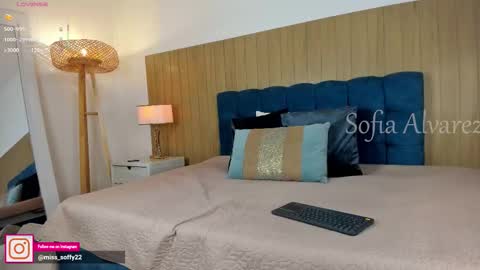 Emma Prada online show from 11, 2, 2026