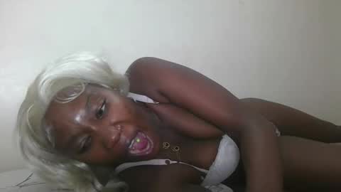 pretty gal online show from 18, 5, 2026