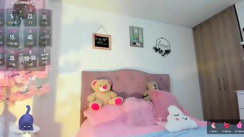 ... Independent model online show from 26, 2, 2026