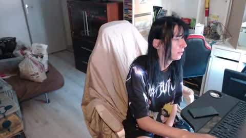 missthon online show from 24, 6, 2026