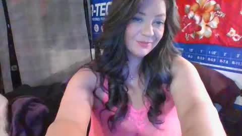 MIssVelvetVibes online show from 25, 4, 2026