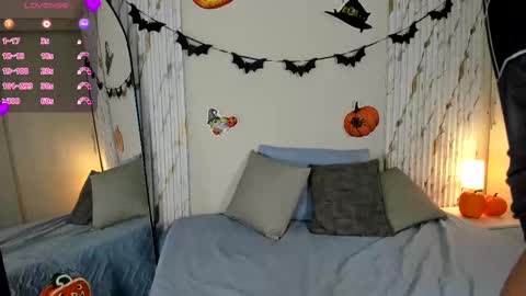 missvioleet online show from 28, 10, 2025