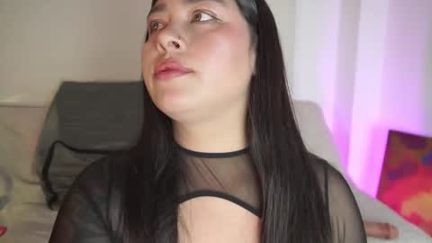 Pau OFmissweetpeach online show from 14, 1, 2026