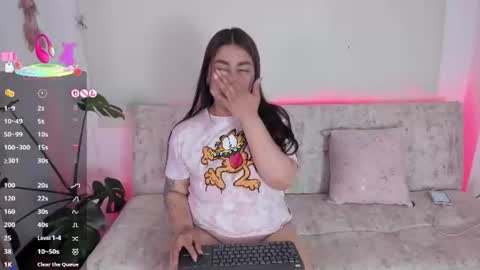 Pau OFmissweetpeach online show from 18, 6, 2026