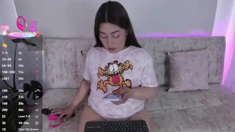 Pau OFmissweetpeach online show from 24, 6, 2026