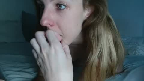 Snapshot of missxmonique chatting on 7, 7, 2026 Monique online show from 7, 7, 2026