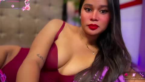 Snapshot of missxthalia697 chatting on 22, 7, 2026 Miss. Thalia online show from 22, 7, 2026