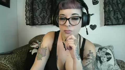 Snapshot of missy_dee chatting on 29, 6, 2026 Missy Dee online show from 29, 6, 2026