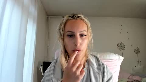 Snapshot of missy_matrix chatting on 4, 12, 2025 Missy matrix online show from 4, 12, 2025