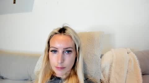 Snapshot of missy_matrix chatting on 14, 12, 2025 Missy matrix online show from 14, 12, 2025