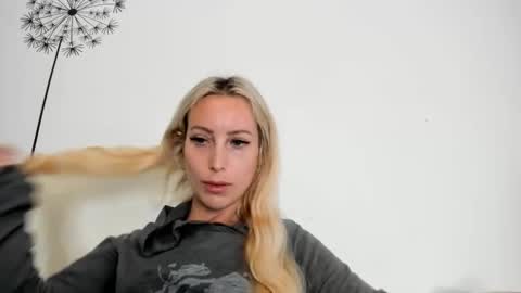 Snapshot of missy_matrix chatting on 20, 12, 2025 Missy matrix online show from 20, 12, 2025