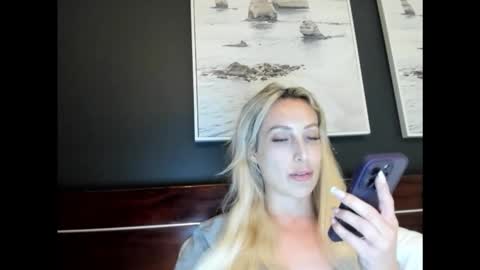 Snapshot of missy_matrix chatting on 4, 2, 2026 Missy matrix online show from 4, 2, 2026